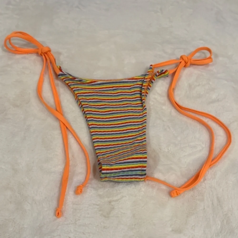 Frankies Bikinis new without